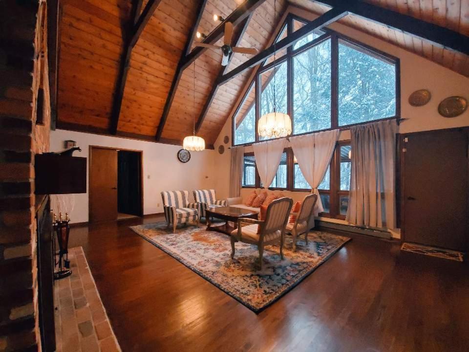 Walk To Pool & Beach - Spacious Gateway, Hot Tub, Game Room Pocono Country Place Eksteriør bilde