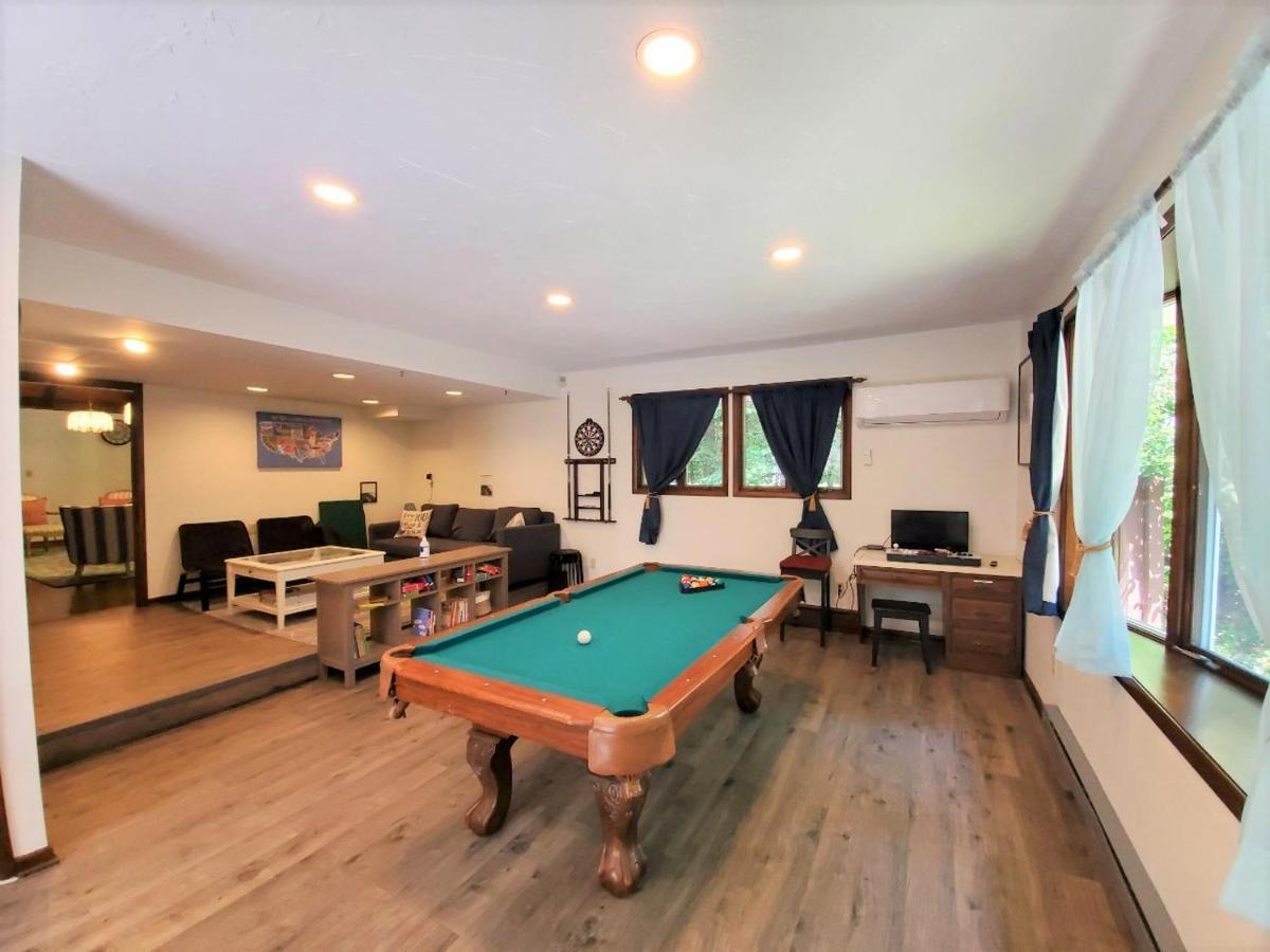 Walk To Pool & Beach - Spacious Gateway, Hot Tub, Game Room Pocono Country Place Eksteriør bilde