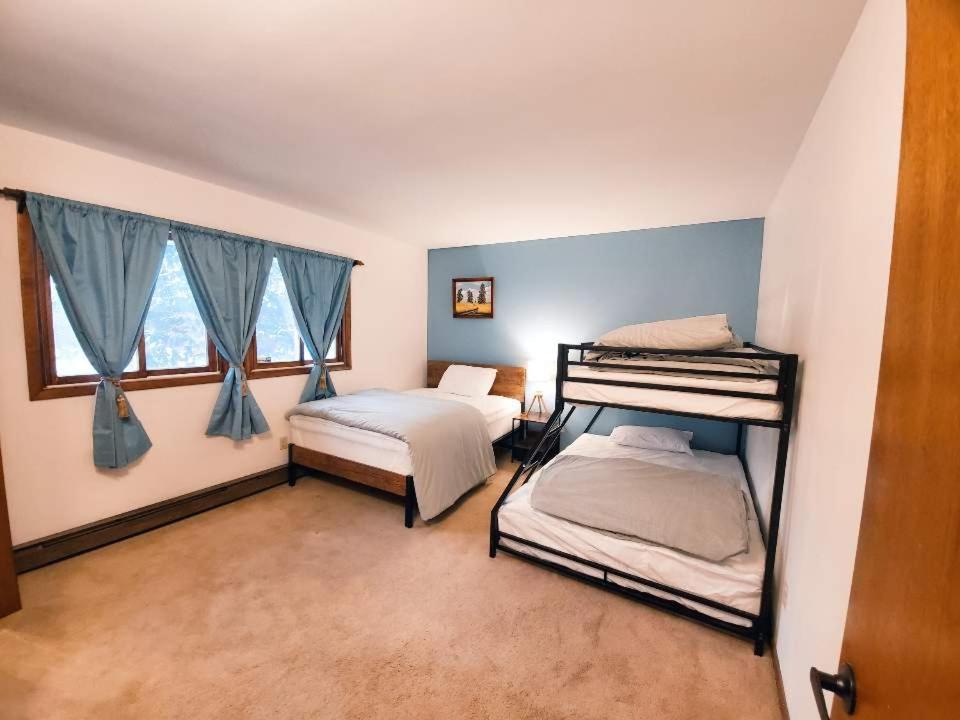 Walk To Pool & Beach - Spacious Gateway, Hot Tub, Game Room Pocono Country Place Eksteriør bilde