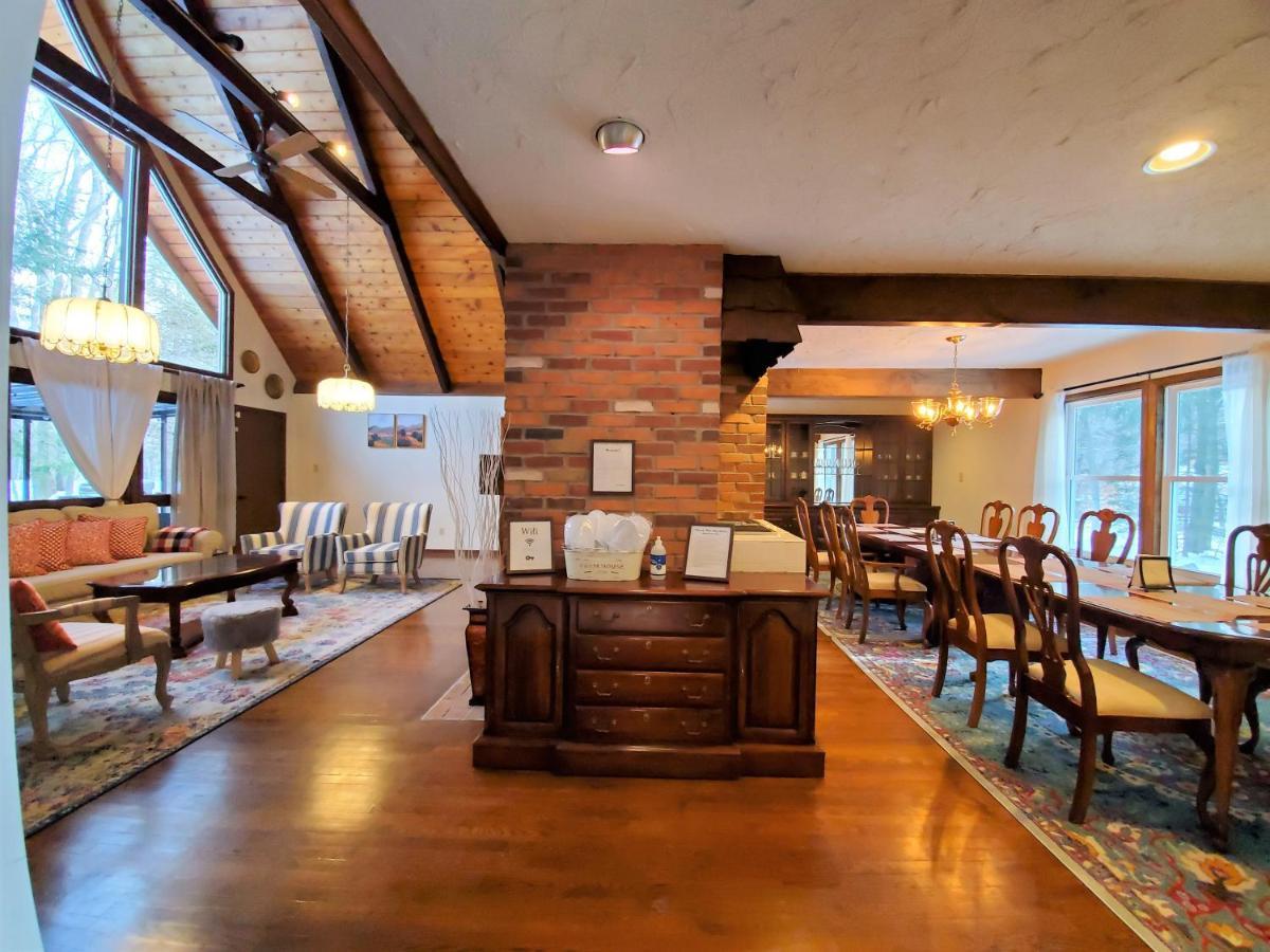 Walk To Pool & Beach - Spacious Gateway, Hot Tub, Game Room Pocono Country Place Eksteriør bilde