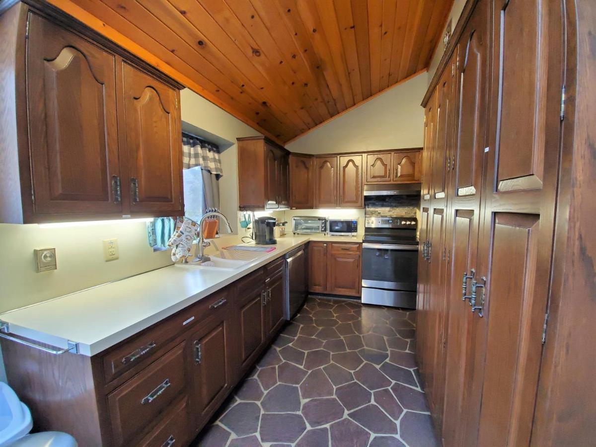 Walk To Pool & Beach - Spacious Gateway, Hot Tub, Game Room Pocono Country Place Eksteriør bilde