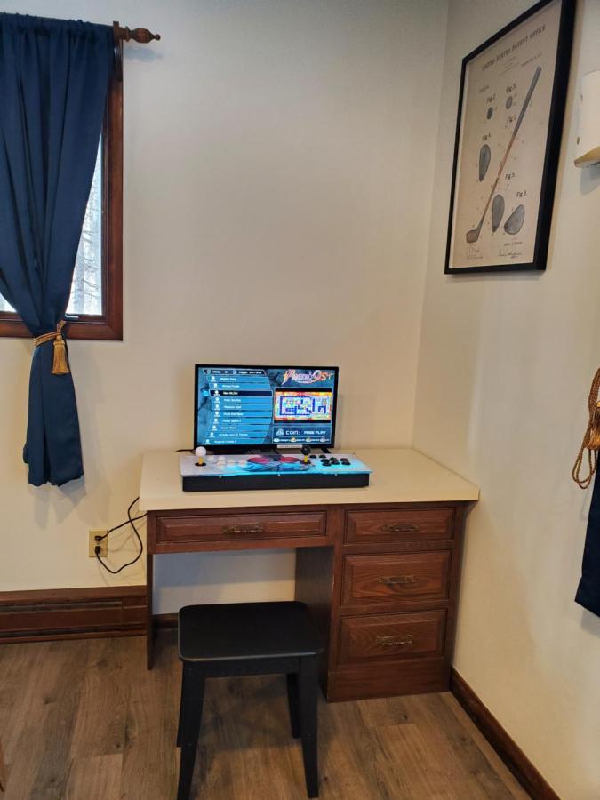 Walk To Pool & Beach - Spacious Gateway, Hot Tub, Game Room Pocono Country Place Eksteriør bilde